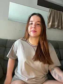 m0ranguinh0s2 online show from June 18, 2026, 2:55 pm