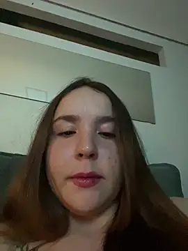 m0ranguinh0s2 online show from June 17, 2026, 1:16 am