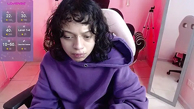 LadyWawy online show from September 19, 2025, 1:26 pm