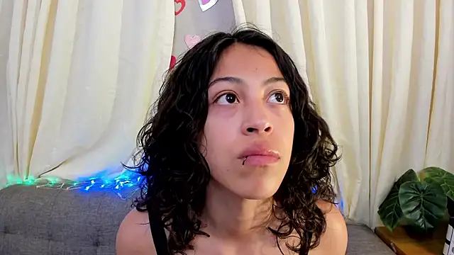 liily grey online show from September 29, 2025, 1:50 pm