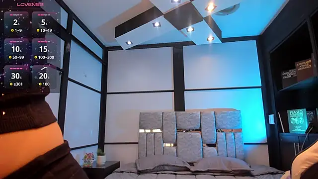 SamaraAnders  online show from February 22, 2026, 5:10 am