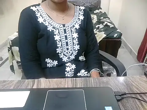 Snapshot of lusty_kaira chatting on July 4, 2026, 10:21 am lusty kaira online show from July 4, 2026, 10:21 am