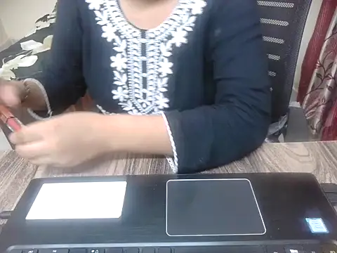 Snapshot of lusty_kaira chatting on July 28, 2026, 4:39 pm lusty kaira online show from July 28, 2026, 4:39 pm