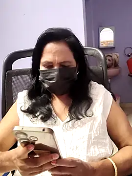 mallu-lover online show from September 21, 2025, 1:33 am