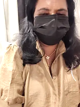 mallu-lover online show from May 4, 2026, 6:22 pm