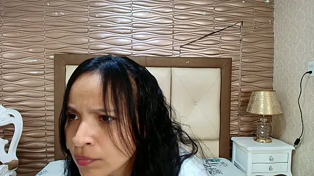 Snapshot of Miladiosa chatting on May 15, 2026, 12:03 pm Miladiosa online show from May 15, 2026, 12:03 pm