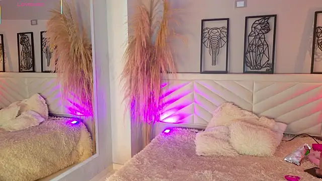 Snapshot of amy_miller1 chatting on November 10, 2025, 8:47 pm amy miller1 online show from November 10, 2025, 8:47 pm