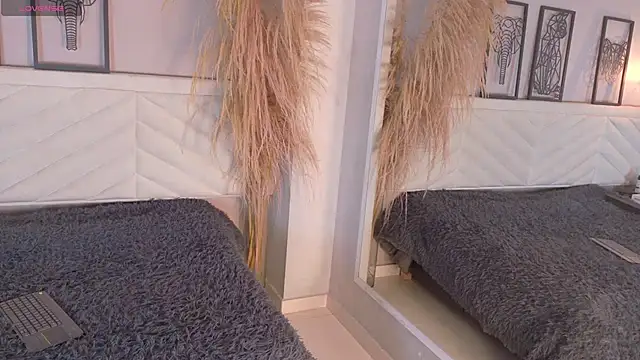 Snapshot of amy_miller1 chatting on November 25, 2025, 8:31 pm amy miller1 online show from November 25, 2025, 8:31 pm