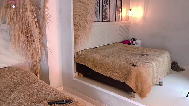 Snapshot of amy_miller1 chatting on December 15, 2025, 8:47 pm amy miller1 online show from December 15, 2025, 8:47 pm