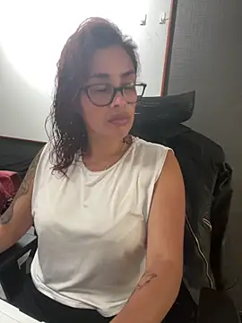 Snapshot of Camila_Garcia_ chatting on September 27, 2025, 2:01 pm Camila Garcia online show from September 27, 2025, 2:01 pm