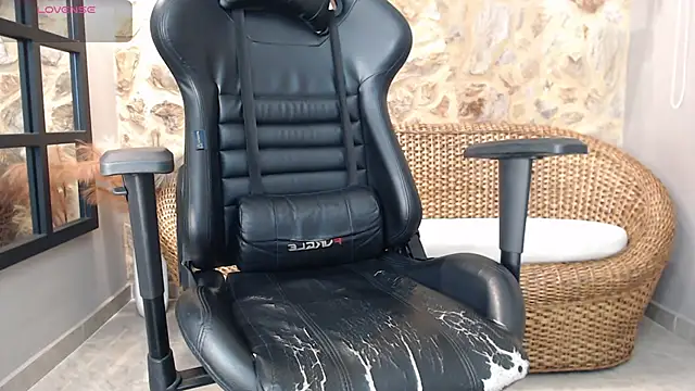 MikePark  online show from September 26, 2025, 11:06 am