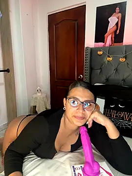 ema zoe online show from October 8, 2025, 12:12 am