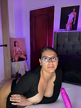 ema zoe online show from April 24, 2026, 12:45 am