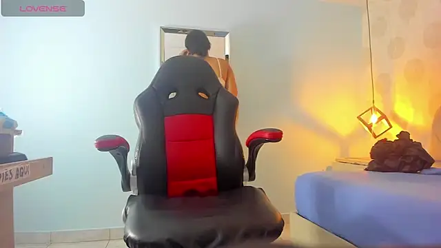 Snapshot of ALISSON_BARKER chatting on October 27, 2025, 12:17 pm ALISSON BARKER online show from October 27, 2025, 12:17 pm