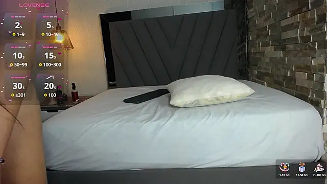 Snapshot of ALISSON_BARKER chatting on October 23, 2025, 12:15 pm ALISSON BARKER online show from October 23, 2025, 12:15 pm