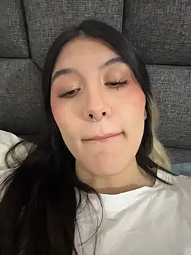 Sweetlolita online show from December 19, 2025, 11:18 pm