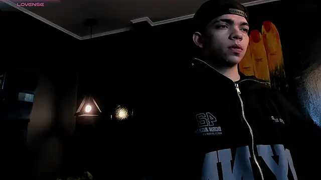 Snapshot of Eryonbradley chatting on November 8, 2025, 11:14 am Eryonbradley online show from November 8, 2025, 11:14 am