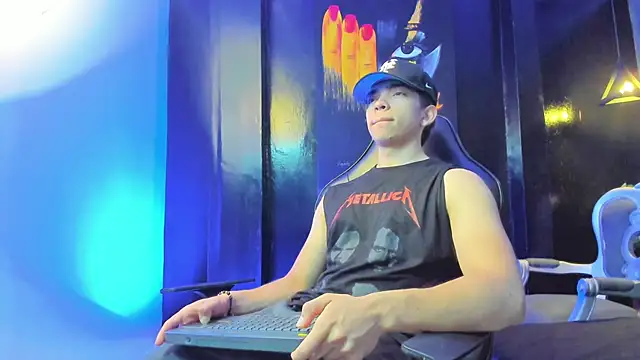 Snapshot of Eryonbradley chatting on September 15, 2025, 11:21 am Eryonbradley online show from September 15, 2025, 11:21 am