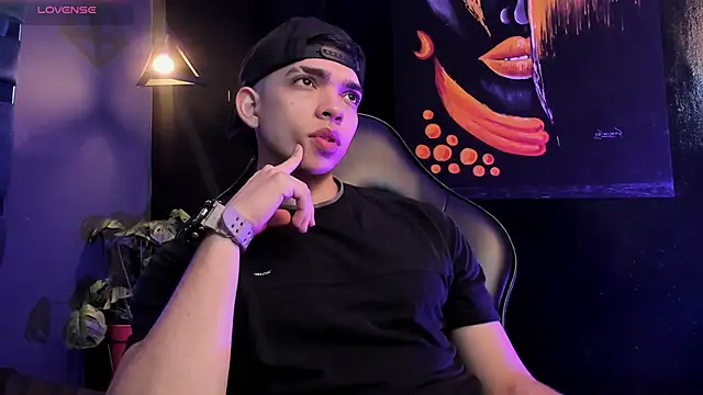 Snapshot of Eryonbradley chatting on November 6, 2025, 11:25 am Eryonbradley online show from November 6, 2025, 11:25 am