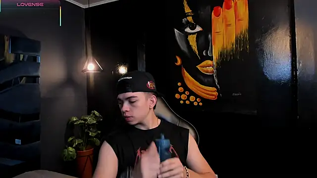 Snapshot of Eryonbradley chatting on December 5, 2025, 11:20 am Eryonbradley online show from December 5, 2025, 11:20 am