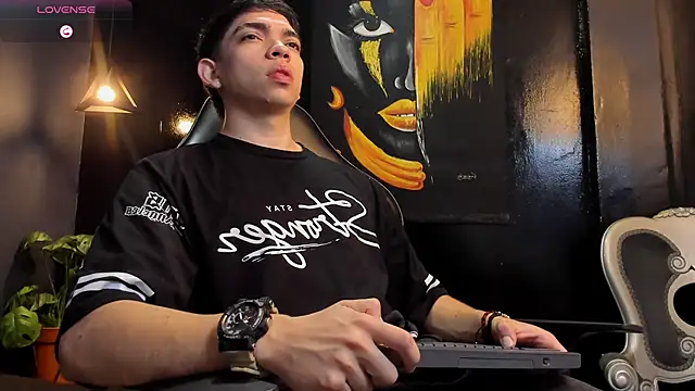 Snapshot of Eryonbradley chatting on October 29, 2025, 11:20 am Eryonbradley online show from October 29, 2025, 11:20 am