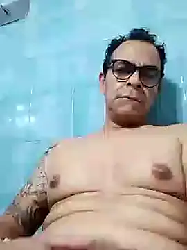 j c d online show from February 1, 2026, 5:27 am