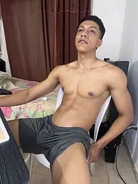 RickyEbony online show from May 5, 2026, 2:14 am