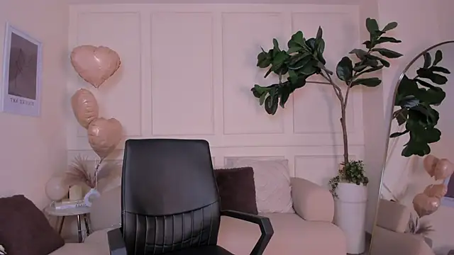 Snapshot of EmelyParker chatting on November 13, 2025, 7:51 pm EmelyParker online show from November 13, 2025, 7:51 pm