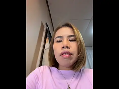 Snapshot of Kath_C chatting on November 29, 2025, 8:25 am Kath C online show from November 29, 2025, 8:25 am