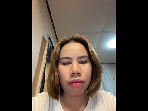 Snapshot of Kath_C chatting on November 12, 2025, 7:45 am Kath C online show from November 12, 2025, 7:45 am