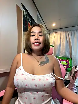 Snapshot of Kath_C chatting on October 26, 2025, 10:48 am Kath C online show from October 26, 2025, 10:48 am