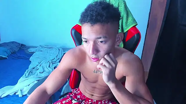Snapshot of JuanchiT66 chatting on May 11, 2026, 2:29 pm JuanchiT66 online show from May 11, 2026, 2:29 pm