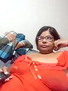 Snapshot of mileesha chatting on November 19, 2025, 6:41 pm mileesha online show from November 19, 2025, 6:41 pm