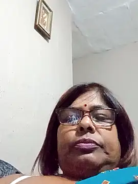 Snapshot of mileesha chatting on October 9, 2025, 8:20 pm mileesha online show from October 9, 2025, 8:20 pm