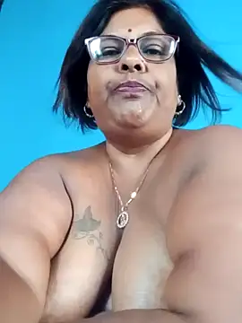 Snapshot of mileesha chatting on November 9, 2025, 7:45 am mileesha online show from November 9, 2025, 7:45 am