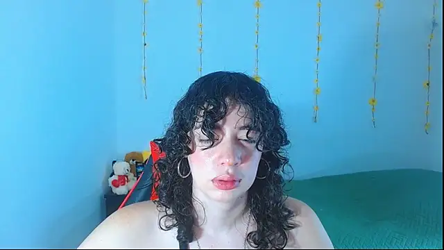 sajecrismaa online show from May 3, 2026, 5:05 pm