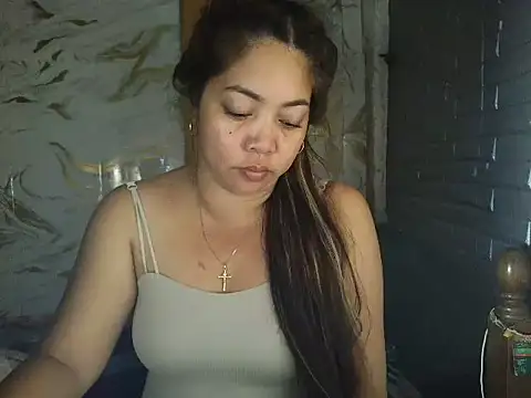 Snapshot of dimple_anne1 chatting on April 6, 2026, 8:26 am dimple anne1 online show from April 6, 2026, 8:26 am