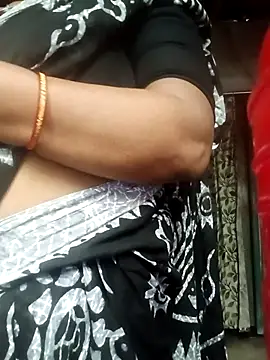 suparnadas141414 online show from November 1, 2025, 2:40 am