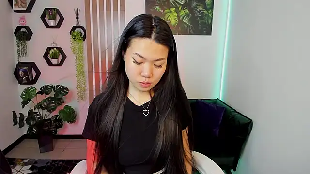 LunaPurrr online show from January 19, 2026, 12:03 am