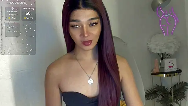 TrinityFucksYou online show from November 21, 2025, 3:44 pm