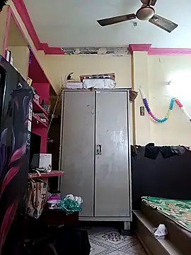 Tamilpayan09876 online show from February 4, 2026, 3:34 am