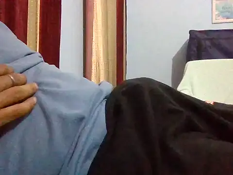 creativecommin online show from November 13, 2025, 7:18 pm