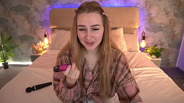 Snapshot of GabriellaJass chatting on December 4, 2025, 9:03 pm GabriellaJass online show from December 4, 2025, 9:03 pm