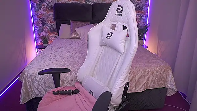 Snapshot of GabriellaJass chatting on March 21, 2026, 11:30 pm GabriellaJass online show from March 21, 2026, 11:30 pm