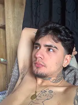 JamesDeker online show from November 21, 2025, 12:37 pm