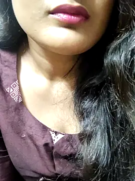 Cute pinkii online show from March 1, 2026, 8:09 pm