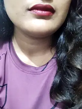 Cute pinkii online show from March 31, 2026, 7:49 pm