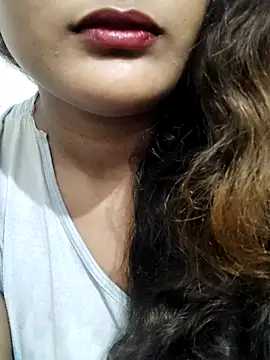 Cute pinkii online show from October 30, 2025, 7:55 pm