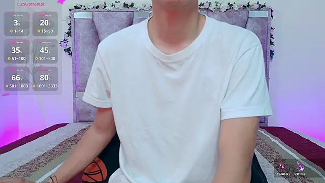 Snapshot of lana_and_liam_ chatting on October 21, 2025, 10:25 am lana and liam online show from October 21, 2025, 10:25 am