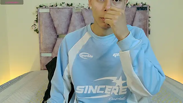 Snapshot of lana_and_liam_ chatting on October 28, 2025, 10:25 am lana and liam online show from October 28, 2025, 10:25 am